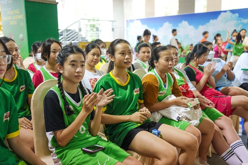trai-he-nang-luong-nestle-milo-2023-trung-tam-ren-y-chi-voi-muc-tieu-khuyen-khich-cac-em-nho-va-cac-bac-phu-huynh-chu-trong-viec-ren-y-chi-thong-qua-the-thao-1689344315.jpg