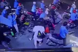 Nam công nhân bị đánh hội đồng trước công ty: Camera an ninh hé lộ điều gì?