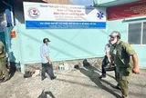 Buôn bán tràn lan trước cổng bệnh viện, nhiều trường hợp bị xử phạt