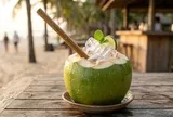Khuyến cáo khi uống nước dừa trong những ngày hè