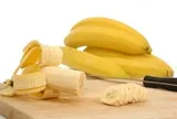 Ăn chuối kiểu "lạ", người đàn ông 73 tuổi suýt mất mạng