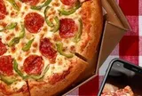Một chuỗi pizza nổi tiếng sắp phải bán mình, doanh số lao dốc 10 quý liên tiếp