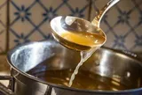 Phốt pho và kali trong máu tăng vọt, suy thận sau 2 tuần uống 1 loại canh