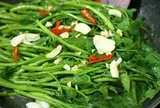 4 loại rau "vàng" cho mùa hè: Thanh nhiệt, hỗ trợ tiêu hóa, nhiều người còn thích hơn hẹ và rau bina