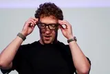 Giọt nước mắt muộn màng của Mark Zuckerberg: Thừa nhận sai lầm vì sa thải hàng nghìn nhân viên, có thể sẽ vấp ngã thêm nhiều lần nữa