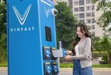 Công ty của tỷ phú Phạm Nhật Vượng bắt tay Điện lực Hà Nội triển khai 10.000 tủ đổi pin