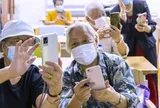 Công an cảnh báo nóng tới người già, trẻ em hay sử dụng điện thoại thông minh