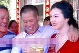 Lấy chồng hơn 30 tuổi, cô gái 20 tuổi khiến cả làng "ngỡ ngàng"