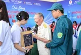 Long Châu đến Côn Đảo, mang dịch vụ chăm sóc sức khỏe tới người dân đảo xa
