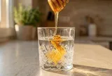 4 cách đơn giản để phân biệt mật ong thật và giả