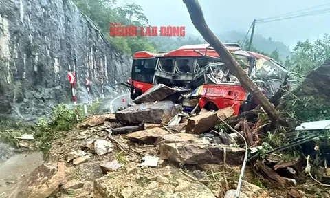 Vụ sạt lở đèo làm 6 người chết, 19 người bị thương: Thủ tướng chỉ đạo khẩn trương cứu hộ, cứu nạn