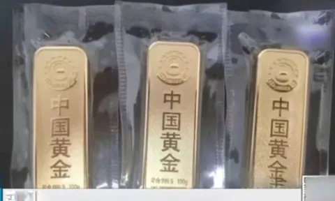 Bỏ 1,8 tỷ đồng mua vàng, người đàn ông mang đi kiểm tra thì sốc nặng