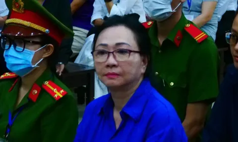 Tổ chức định giá 2 chiếc túi Hermès bạch tạng của bà Trương Mỹ Lan