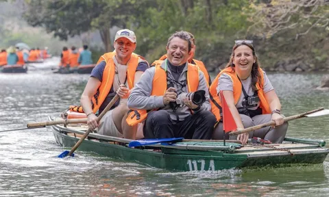 Nhiều điểm du lịch nổi tiếng ở Ninh Bình "nghỉ Tết"