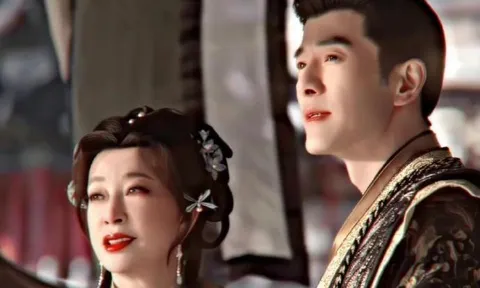 Lưu Hiểu Khánh gây sốc khi "hôn bạn diễn nam" kém gần 50 tuổi