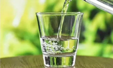 Nam bệnh nhân bất ngờ đột tử sau phẫu thuật vì uống quá nhiều nước