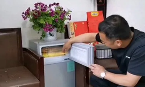 Con trai bán tủ lạnh cũ chứa tiền, vàng của mẹ cho sắt vụn và cái kết