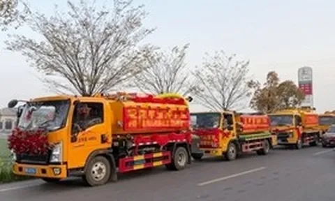 Chú rể mang 9 xe hút bể phốt đi rước dâu và cái kết