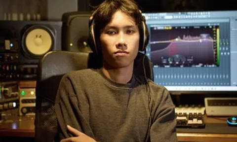 Producer Hoaprox: "Tôi chọn khác biệt - vì đó là cách duy nhất để tồn tại"