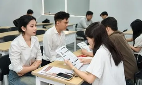 Sinh viên "thử lửa" tuyển dụng với 25 doanh nghiệp