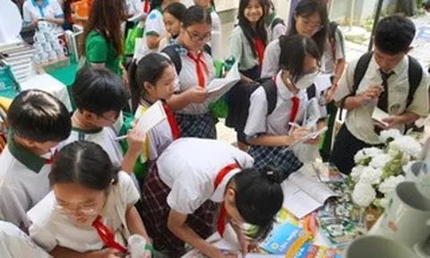 Sách giáo khoa điện tử: Bộ GD-ĐT yêu cầu không được chèn quảng cáo