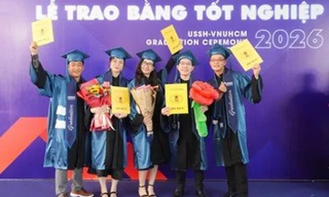 Học vị là bước chuyển cho hành trình học tập suốt đời