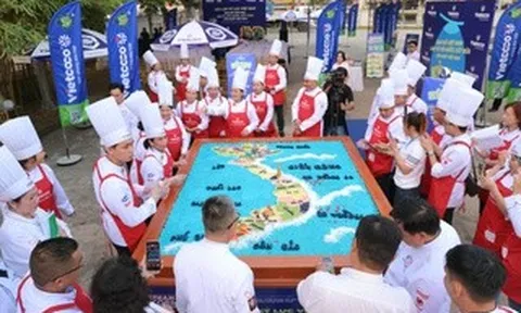 CLIP: Bản đồ Việt Nam bằng xôi và nước cốt dừa tại Cần Thơ