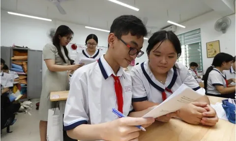 15 trường THPT Hà Nội vượt hơn 5.000 lượt đăng ký vào lớp 10, tỉ lệ chọi thực tế gây bất ngờ