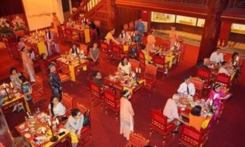 Có gì trong "bữa tiệc vua" với giá 1,7 triệu đồng/người?