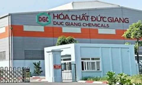 Hóa chất Đức Giang (DGC): Lợi nhuận Q1 giảm gần 50%, mất lợi thế giá vốn từ Khai trường 25 nhưng vẫn còn 'núi tiền' 11.200 tỷ và siêu dự án nghìn tỷ đang thành hình