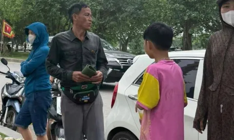 Người bán nước lao xuống hồ sâu cứu vận động viên: Khoảnh khắc lay động lòng người