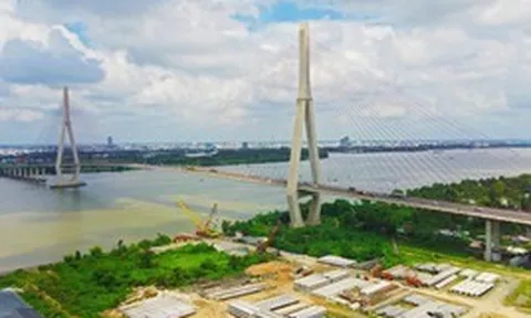 Khối bê tông từ độ cao hàng chục mét đổ sập hoàn toàn, nhưng Việt Nam vẫn thành công đưa công trình hơn 340 triệu USD về đích và lập kỷ lục Đông Nam Á