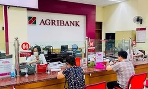 Tài khoản Agribank, BIDV, MB, VietinBank... sẽ trừ tiền mỗi tháng đối với nhóm khách hàng sau