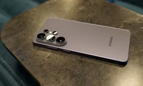 Làm rơi Galaxy S26 Ultra khiến màn hình vỡ tan, tôi tưởng "thế là hết" thì tính năng độc đáo này đã cứu tất cả