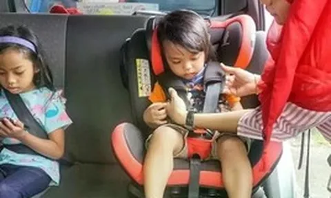 Đề xuất mới về thiết bị an toàn cho trẻ em trên ô tô