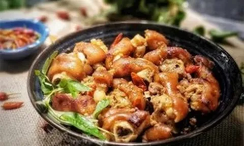 Ăn chân giò heo thường xuyên, cơ thể người mắc ung thư có thể thay đổi ra sao?