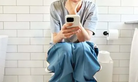 90% người đang mắc: 5 thói quen dùng điện thoại âm thầm "huỷ hoại" bạn mỗi ngày