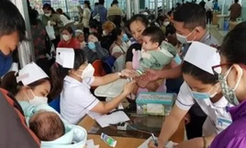 TPHCM cảnh báo nguy cơ bùng phát nhiều bệnh truyền nhiễm mùa hè