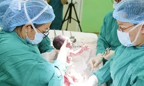 Đỉnh cao của y học hiện nay là điều trị ngay từ trong bào thai
