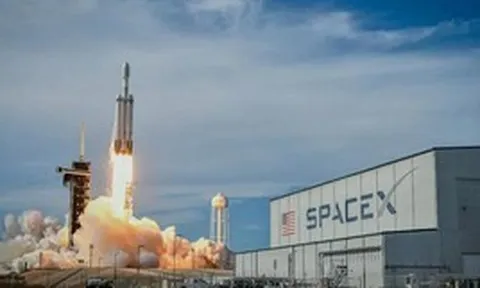 Không chỉ là tên lửa: SpaceX đang trở thành “mỏ vàng” mới của giới đầu tư toàn cầu?