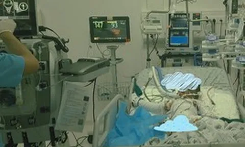 Bé trai 4 tuổi nguy kịch sau vụ cháy, cần cộng đồng chung tay giúp đỡ