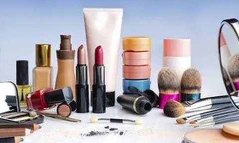 Sai lệch thành phần công bố, hai lô mỹ phẩm bị thu hồi trên toàn quốc