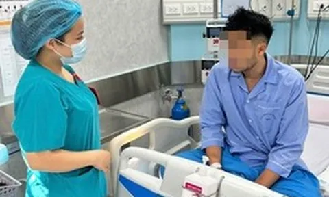 Ngừng tim ngay tại bể bơi, nhân viên cứu hộ 20 tuổi hồi sinh kỳ tích sau 5 ngày