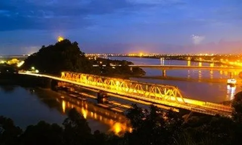 Tìm ý tưởng mới cho du lịch Hàm Rồng