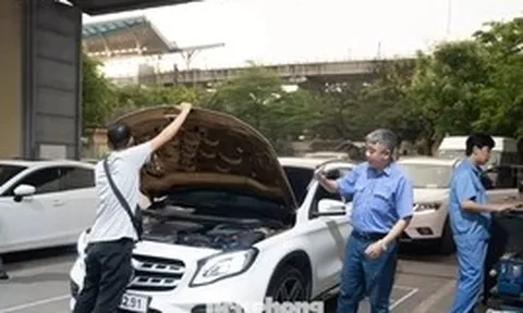Mua ô tô cũ chưa hết hạn đăng kiểm phải đưa xe đi cập nhật thông tin
