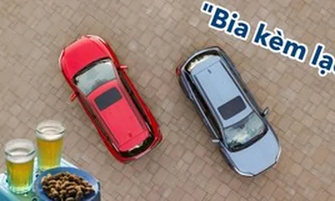 Từ khi VinFast làm xe điện, liệu các hãng xe có hết ‘ngáo’ giá, chấm dứt kỷ nguyên ‘bia kèm lạc’?