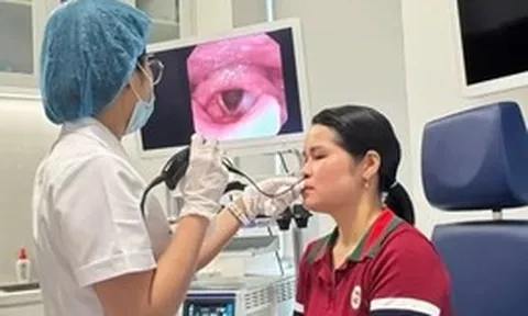 Tưởng vô hại, thuốc xịt mũi dùng kéo dài có thể gây nhiều tổn thương