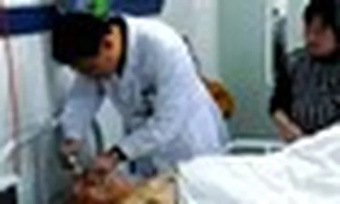 Người đàn ông 56 tuổi tử vong vì xuất huyết não, bác sĩ lắc đầu: 4 thói quen đi bộ tập thể dục tự hại thân