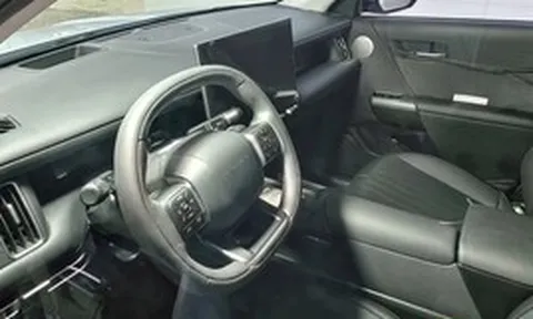 Hyundai Tucson đời mới lộ rõ nội thất hơn: Vô-lăng mới, màn hình siêu lớn, táp-lô thay đổi hoàn toàn
