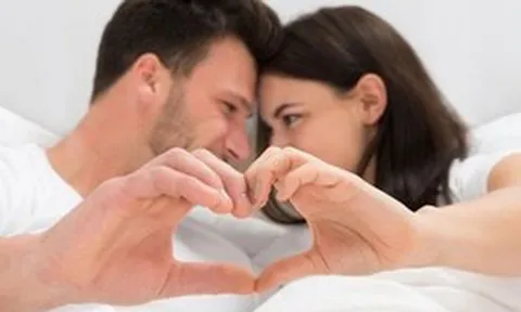 Lấy tuổi nhân 9 để tính tần suất "chuyện ấy" chuẩn -  thực hư thế nào?